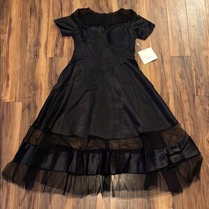 Elegant Black Maxi Dress